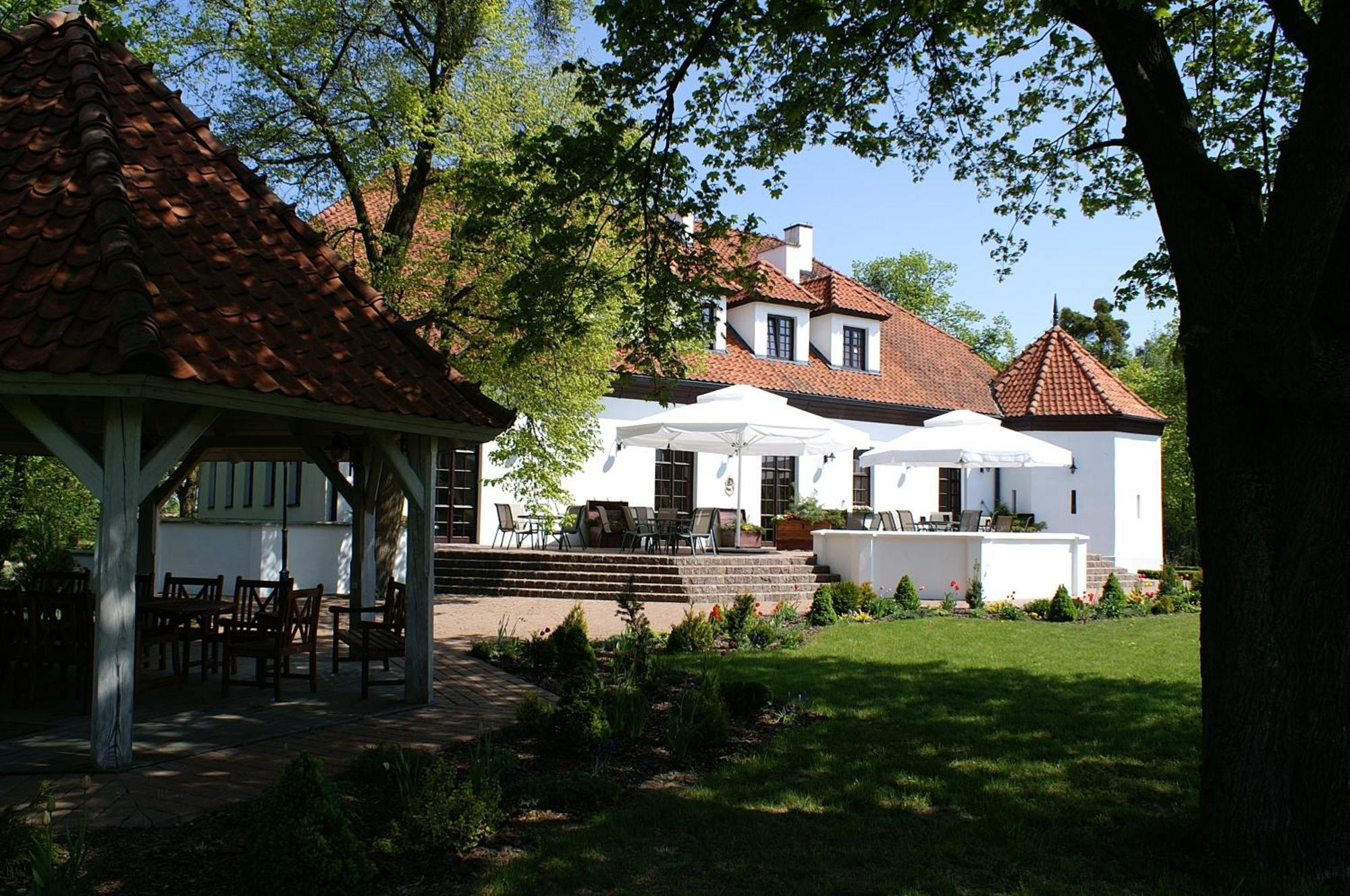 Bed and Breakfast Bialy Dwor à Kwidzyn Extérieur photo